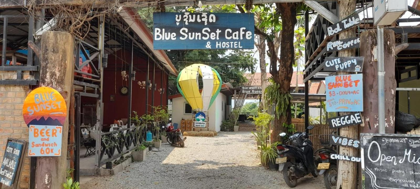 Blue Sunset Hostel Ванг-Виенг Экстерьер фото